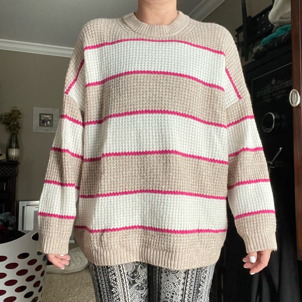 AE Crewneck Sweater size L